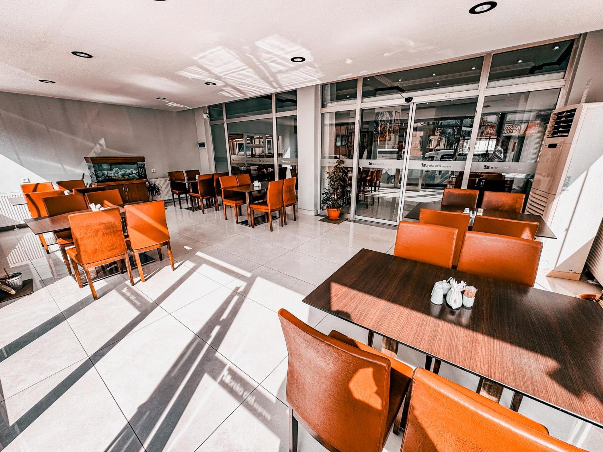 奥莱克快捷酒店 Afyonkarahisar 外观 照片
